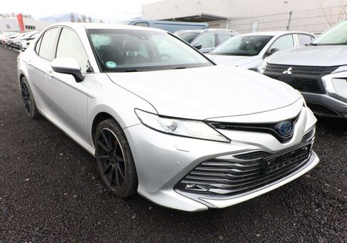 Toyota Camry, 2020