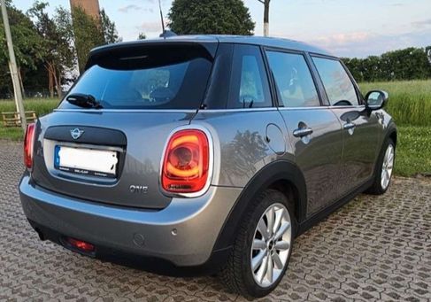 MINI ONE, 2019