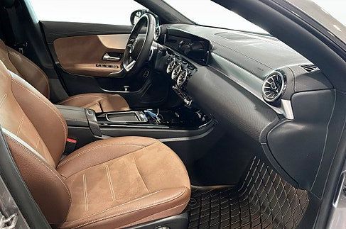 Mercedes-Benz CLA 200 Shooting Brake, 2025