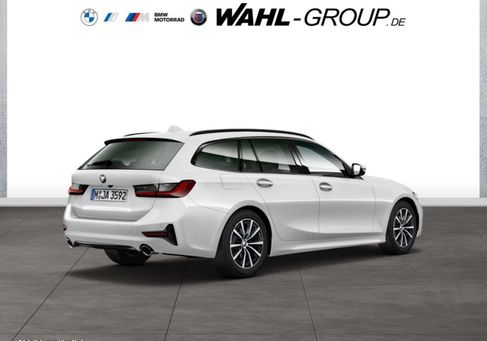 BMW 320, 2022