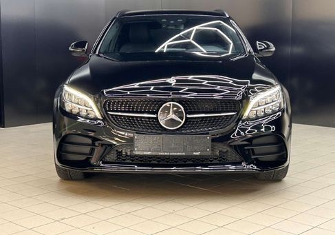 Mercedes-Benz C 300, 2021