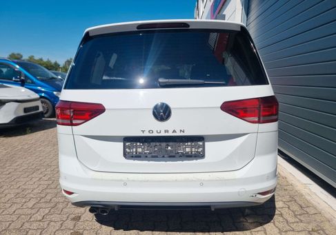 Volkswagen Touran, 2023 3