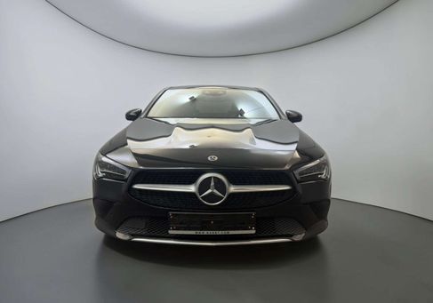 Mercedes-Benz CLA 180, 2021