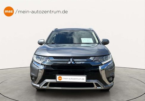 Mitsubishi Outlander, 2021