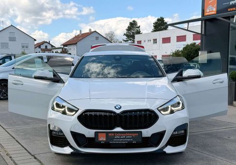 BMW 220, 2023 3