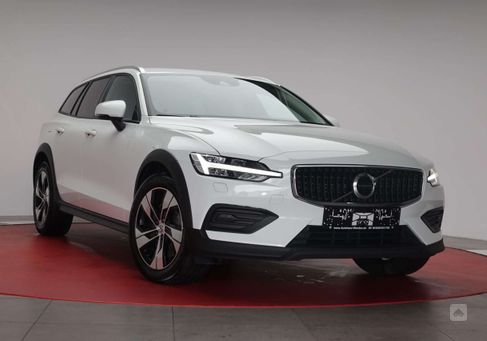 Volvo V60 Cross Country, 2020