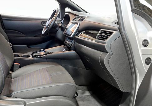 Nissan Leaf, 2021 3