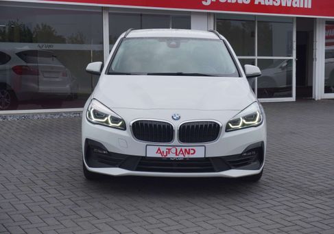 BMW 218, 2018 3