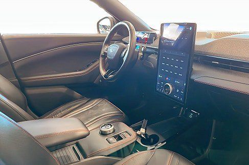 Ford Mustang Mach-E, 2021