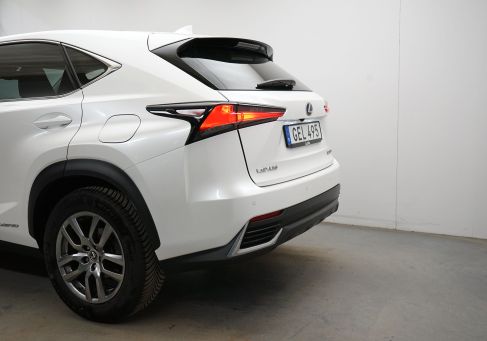 Lexus NX, 2020