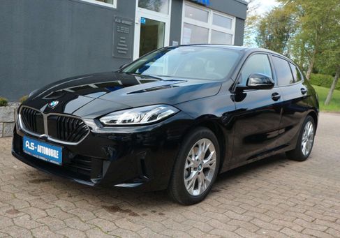 BMW 120, 2025