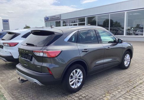 Ford Kuga, 2022