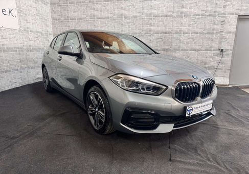 BMW 118, 2023
