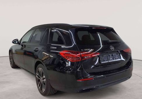 Mercedes-Benz C 300, 2023
