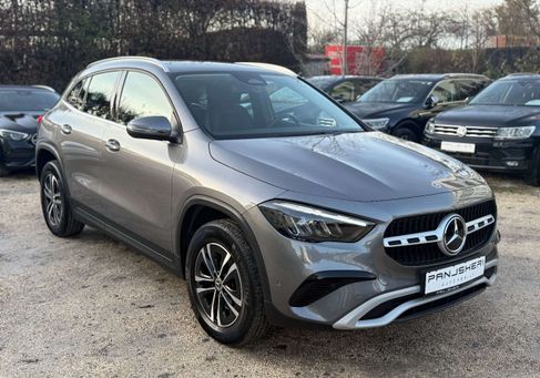 Mercedes-Benz GLA 180, 2023