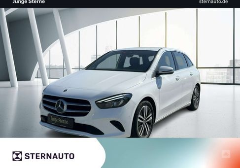 Mercedes-Benz B 220, 2022