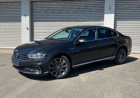 Volkswagen Passat, 2021