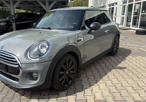 MINI ONE, 2019