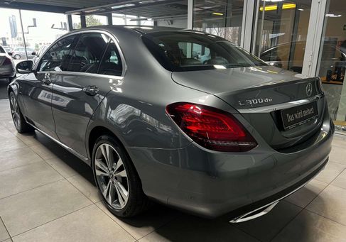 Mercedes-Benz C 300, 2020