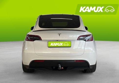 Tesla Model Y, 2023 3