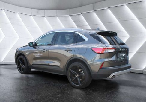 Ford Kuga, 2022