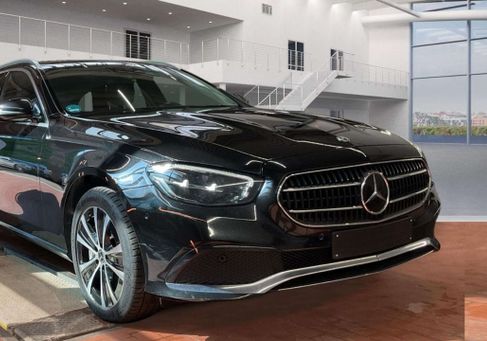 Mercedes-Benz E 300, 2021