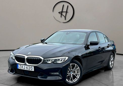 BMW 330, 2021