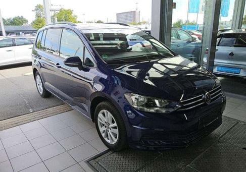 Volkswagen Touran, 2023 3