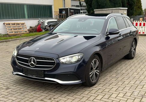 Mercedes-Benz E 220, 2021