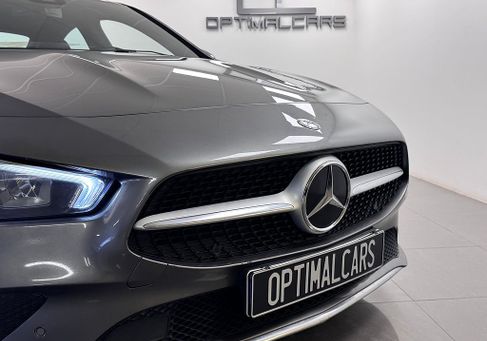 Mercedes-Benz CLA 200, 2021