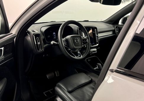 Volvo XC40, 2022 3