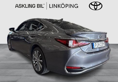 Lexus ES, 2021