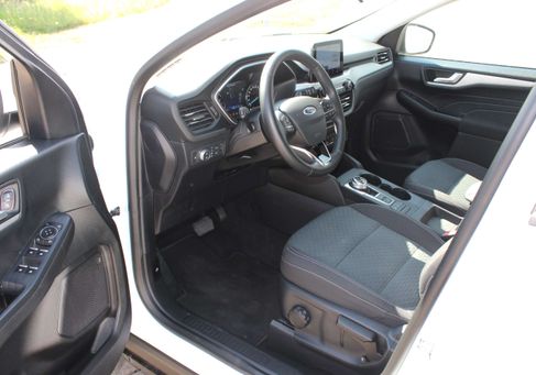 Ford Kuga, 2022