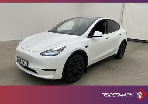 Tesla Model Y, 2022