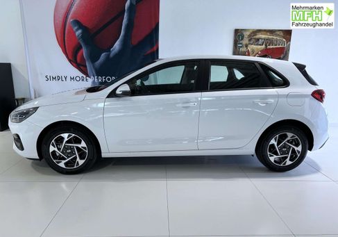 Hyundai i30, 2025 3