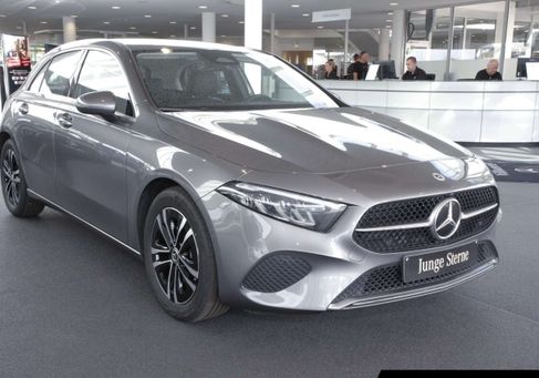 Mercedes-Benz A 180, 2025