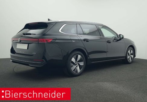 Volkswagen Passat Variant, 2025