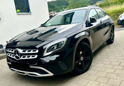 Mercedes-Benz GLA 200, 2018