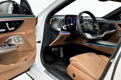 Mercedes-Benz E 300, 2025