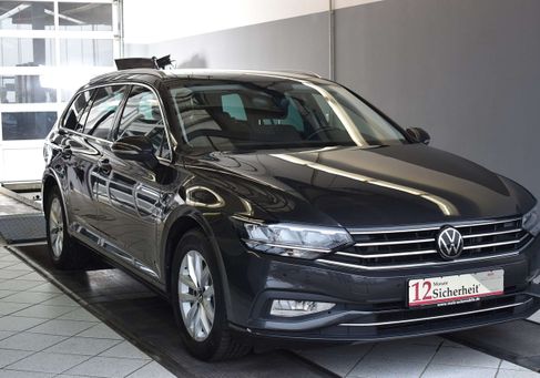 Volkswagen Passat Variant, 2023 3