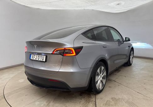 Tesla Model Y, 2023 3