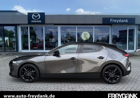 Mazda 3, 2022