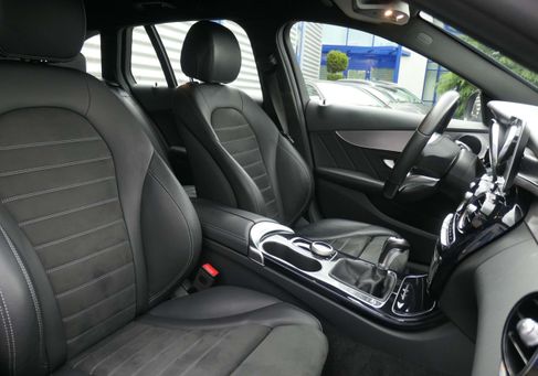 Mercedes-Benz C 200, 2021