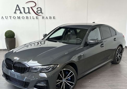 BMW 330, 2021