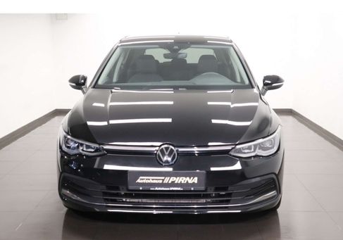 Volkswagen Golf, 2023 3