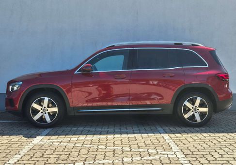 Mercedes-Benz GLB 200, 2022