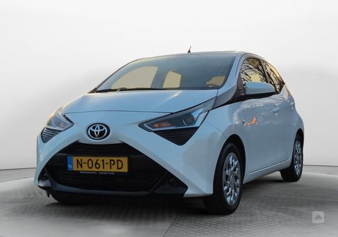 Toyota Aygo, 2022