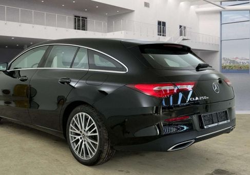 Mercedes-Benz CLA 250, 2021