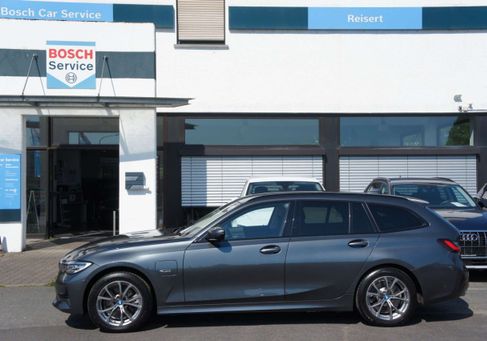 BMW 320, 2022