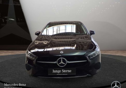 Mercedes-Benz A 250, 2025